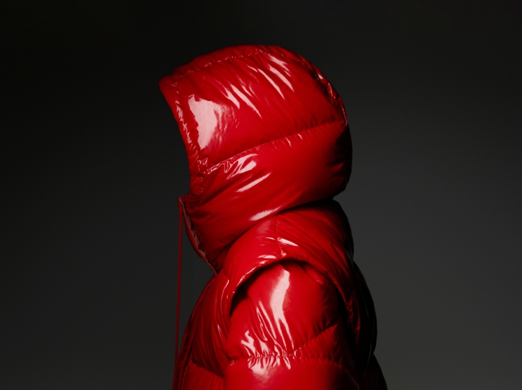 Moncler Karakorum Short Down Jacket