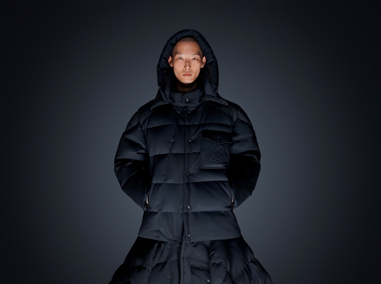 Moncler Karakorum Short Down Jacket