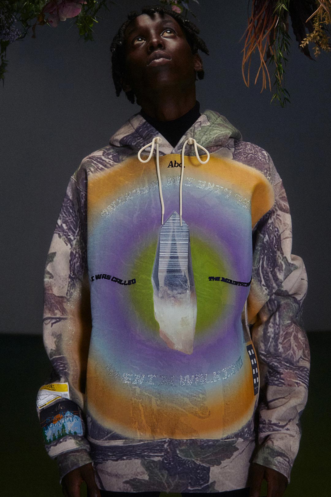 Moncler Nueva Colaboración Con HOKA Y Chen Peng