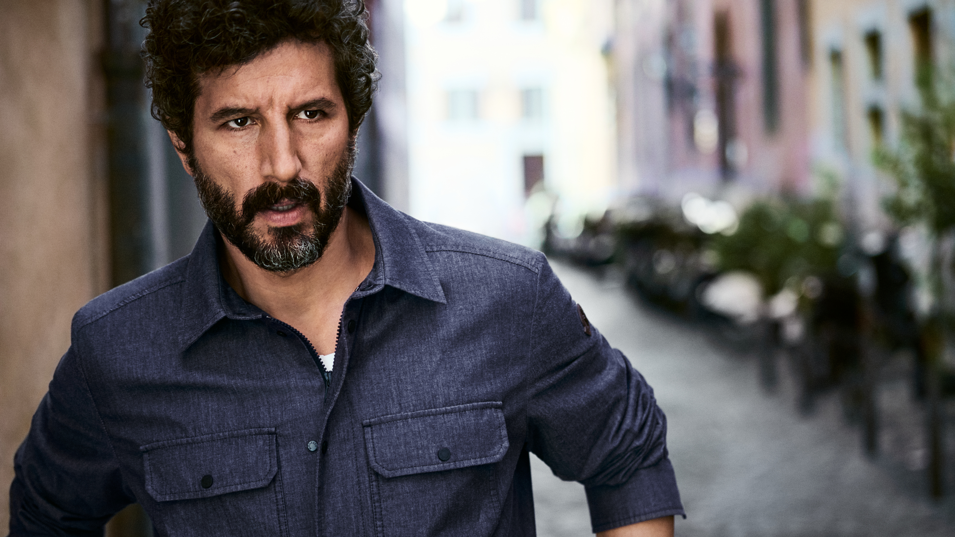 探索 Moncler 成衣系列