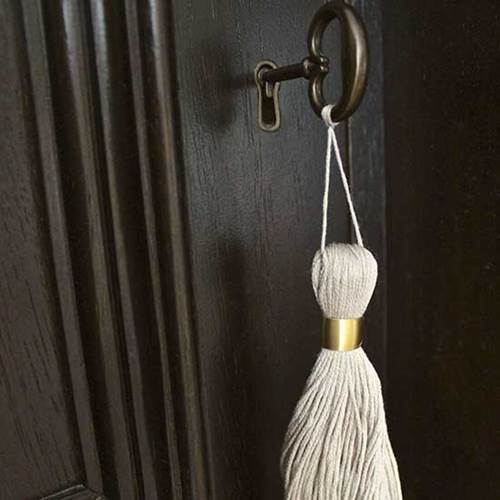 diy_module_adventurous_enchanting_goldtassels7.jpg