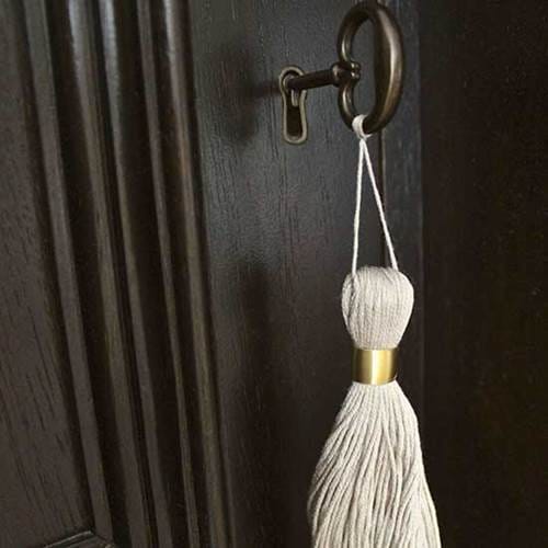 diy_module_adventurous_enchanting_goldtassels7.jpg