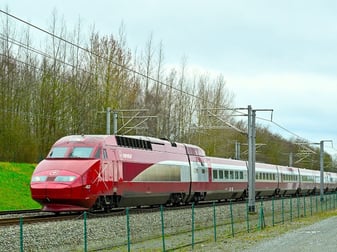 Appareils de voie intelligents pour la ligne à grande vitesse belge