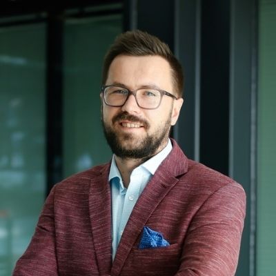 wojtekczapeczko.jpg